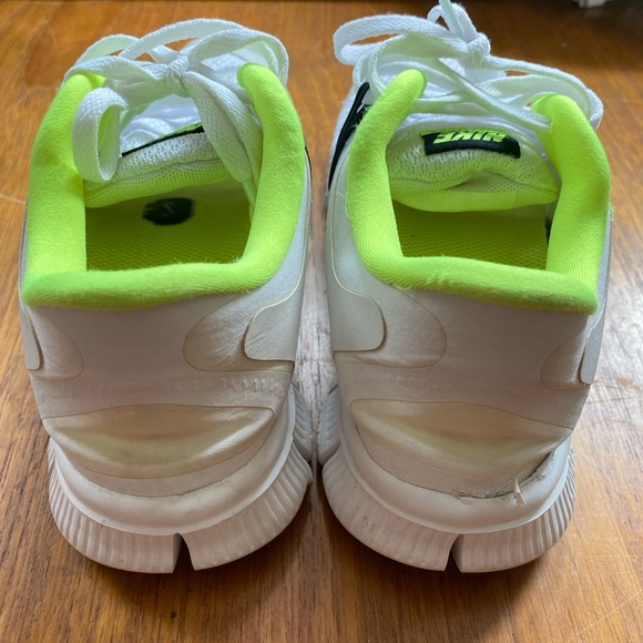 Nike Sneakers - Picture 3 of 5